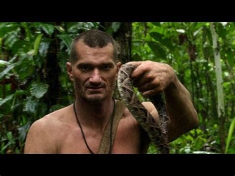 Naked And Afraid: A Costa Rican Snake Encounter。